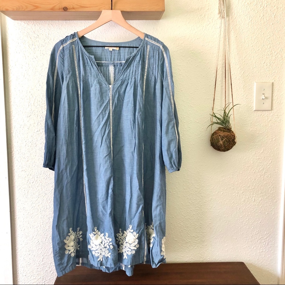 Pink Chicken Chambray Embroidery dress - Picture 1 of 9